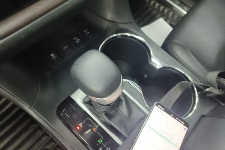 Used Toyota Highlander 2017 2.0T Four-Wheel Drive Luxury Edition 7 Seats