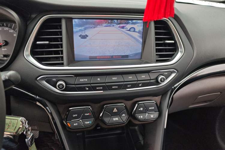 Used GAC Trumpchi GS4 2015 200T Manual Luxury Edition
