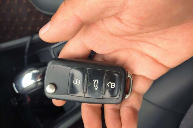 Used Volkswagen Santana 2016 1.6L Automatic Comfort Edition
