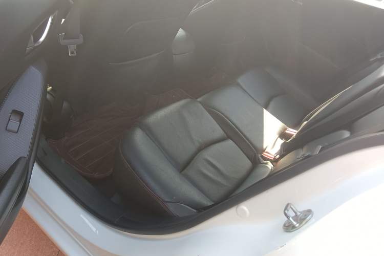 Used Mazda Mazda 3 Axela 2016 Sedan 1.5L Automatic Comfort Model