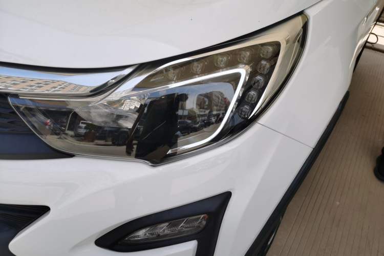 Used BYD Yuan 2017 1.5L Automatic Cool & Connected Model
