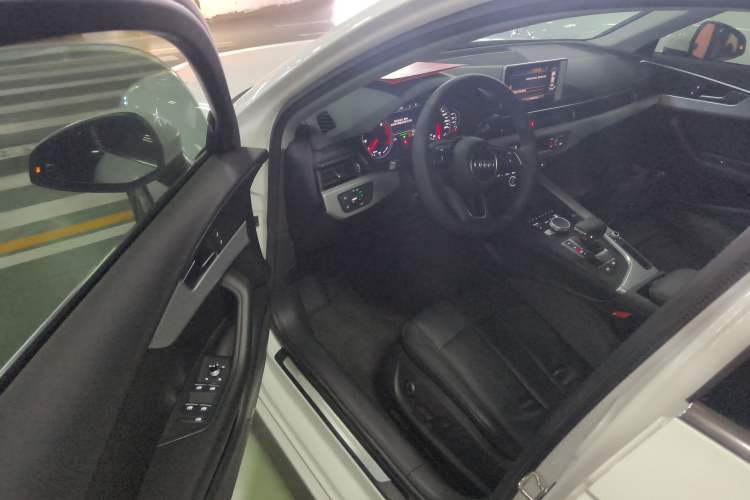 Used Audi A4L 2017 Plus 40 TFSI Fashion Model
