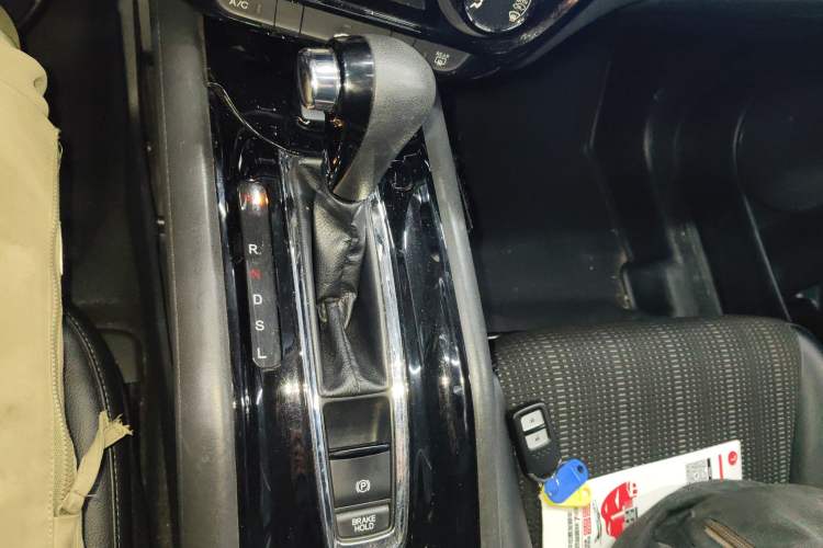 Used Honda Vezel 2017 1.8L CVT Front-Wheel Drive Pioneer Edition
