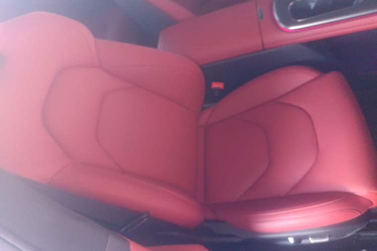 Used  SU7 2024 Four-Wheel Drive Ultra-Long Range Advanced Intelligent Driving Max Edition
