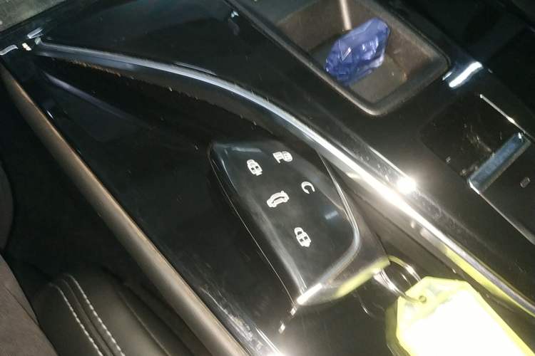 Used Dongfeng Aeolus Mage 2023 DH-i 1.5T Luxury Edition