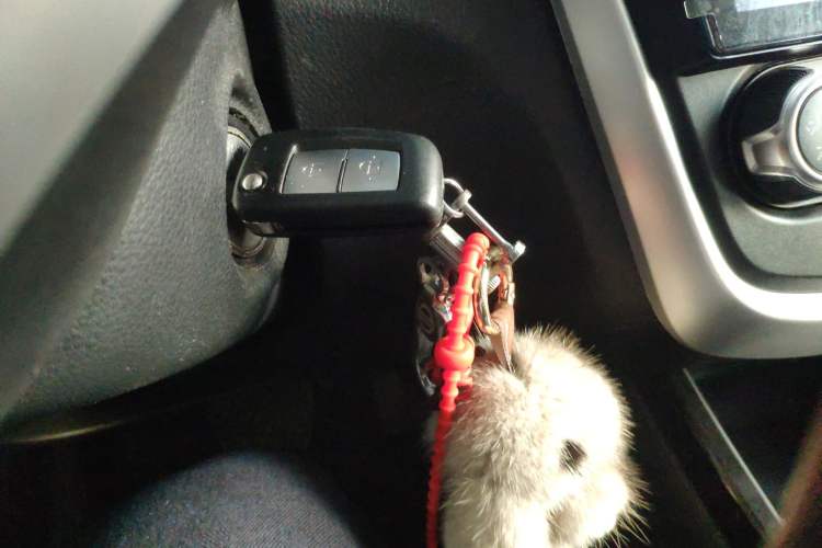 Used Nissan Tiida 2016 1.6L CVT Cool Dynamic Edition