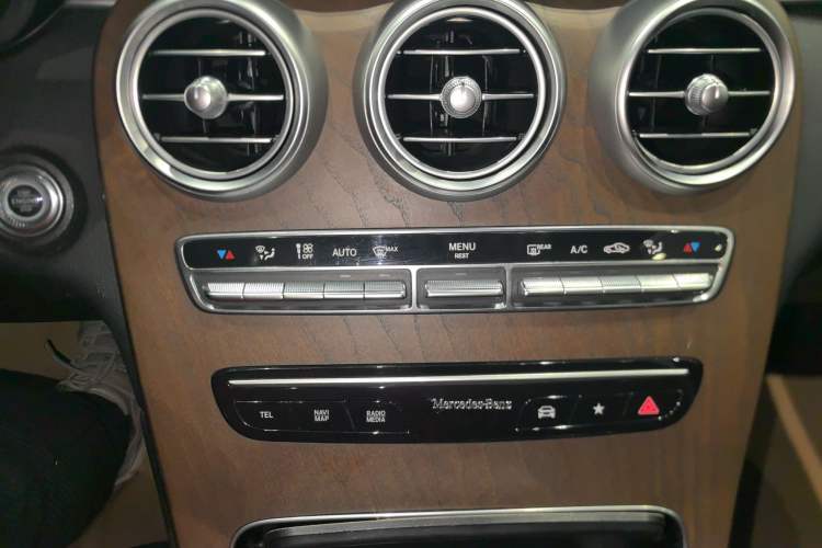 Used Mercedes-Benz GLC 2022 Refreshed GLC 300 L 4MATIC Dynamic Edition Prestige Version
