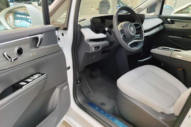 Used Buick GL8 2025 Lu Zun Deluxe Edition
