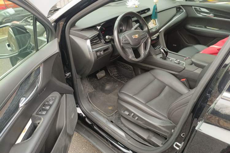 Used Cadillac XT5 2022 2.0T Two-Wheel Drive Luxury Version