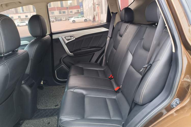 Used Geely Auto Vision X6 2016 1.8L Manual Luxury Edition
