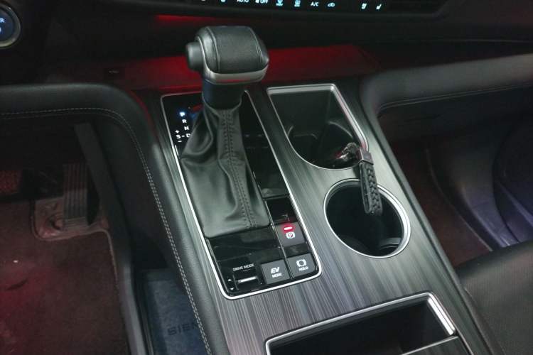 Used Toyota Sienna 2021 2.5L Hybrid Premium Edition