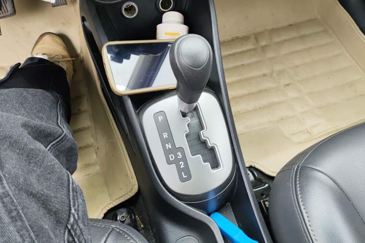 Used Kia K2 2012 Sedan 1.4L Automatic GLS Commemorative Edition
