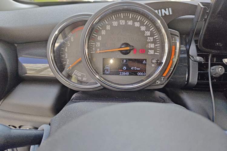 Used MINI MINI 2019 1.5T COOPER Artist