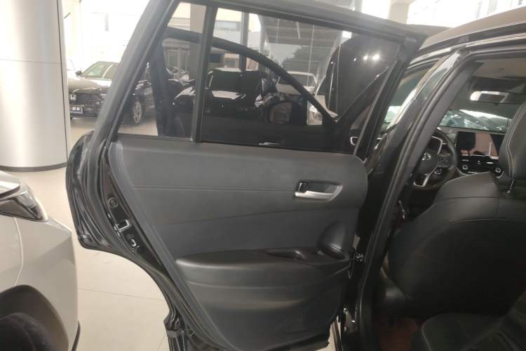 Used Toyota FRONTLANDER 2024 2.0L CVT Luxury Edition
