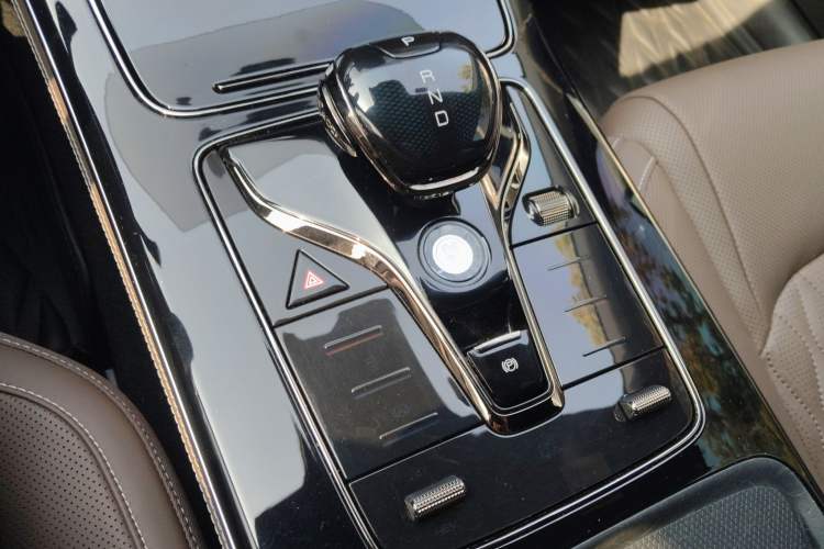 Used BYD Han 2022 DM-i 121KM Prestige Model
