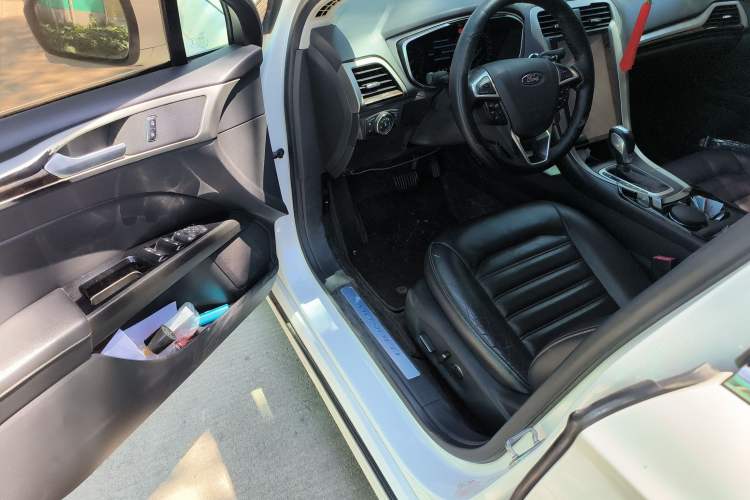 Used Ford Mondeo 2013 2.0L GTDi 200 Fashion Edition
