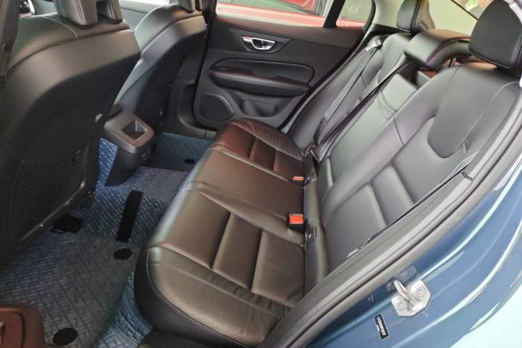 Used Volvo S60 2022 B4 Zhiyi Luxury Edition