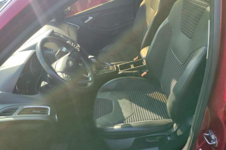 Used Ford Focus 2017 Hatchback 1.6L Automatic Fashion Edition Smart Drive Version