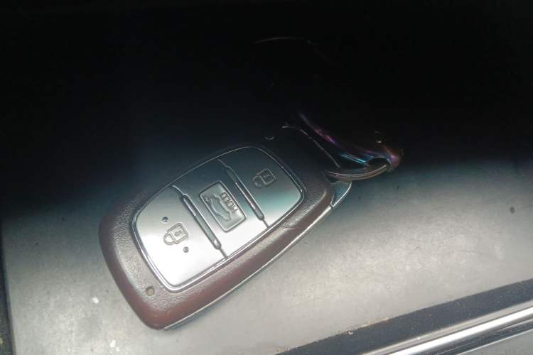 Used Hyundai Elantra 2016 1.6L Automatic ZhiXuan – Elite Version