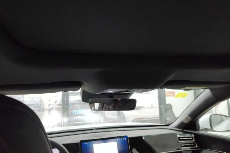 Used BYD Qin L 2025 DM-i Smart Drive 120KM Leading Model
