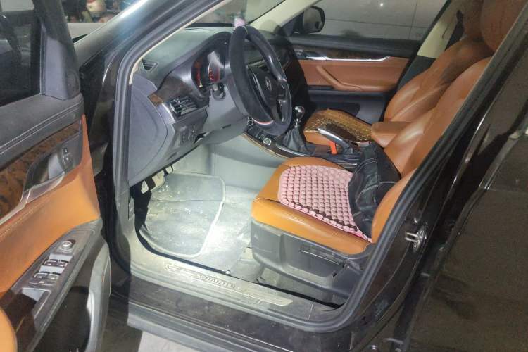 Used Hanteng X7 2016 1.5T Manual Fashion Model
