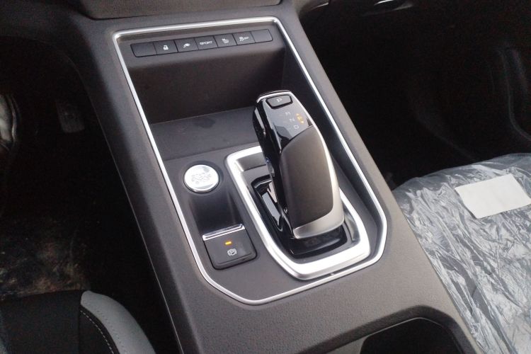 Used Dongfeng Aeolus E70 2023 Revised PRO Smart Drive Version
