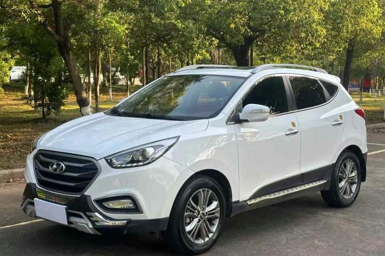 Used Hyundai ix35 2013 2.0L Automatic Two-Wheel Drive Smart GLS China IV Standard

