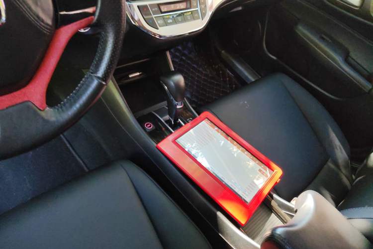 Used Honda Jade 2017 1.8L automatic Comfort version 5 seats