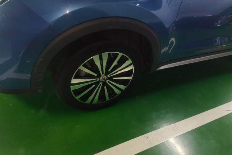 Used Roewe RX5 New Energy 2017 ERX5 EV400 Electric Internet Supreme Edition
