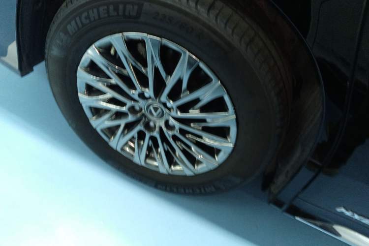 Used Lexus LM 2020 300h Seven-Seat Elegant Edition
