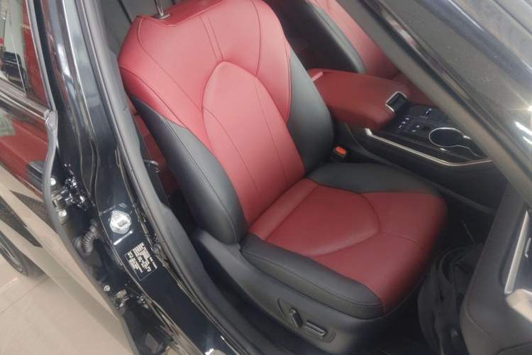 Used Toyota Crown Land Cruiser 2021 2.5L HEV Four-Wheel Drive Flagship Edition
