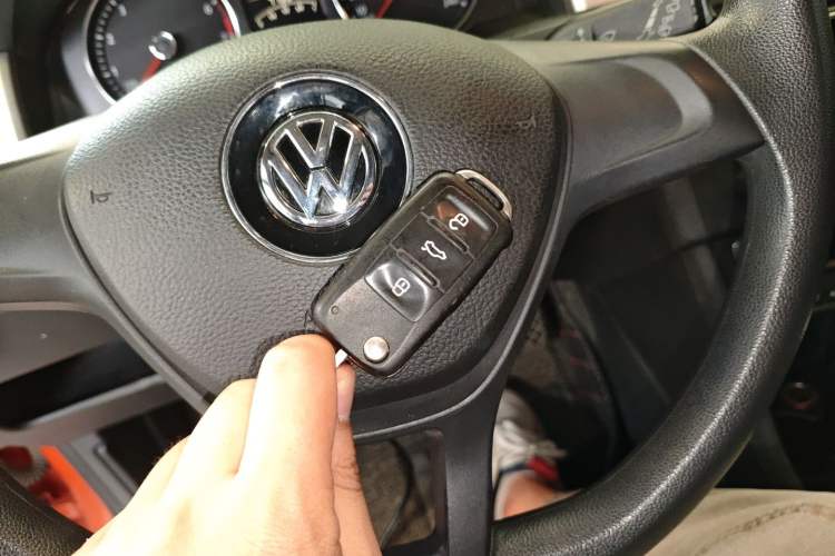 Used Volkswagen Santana 2015 HaoNa 230TSI DSG Comfort Model
