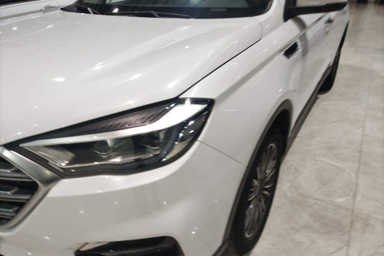 Used Sinotruk VGV U70 2020 1.5T Manual Luxury Edition 5 Seats
