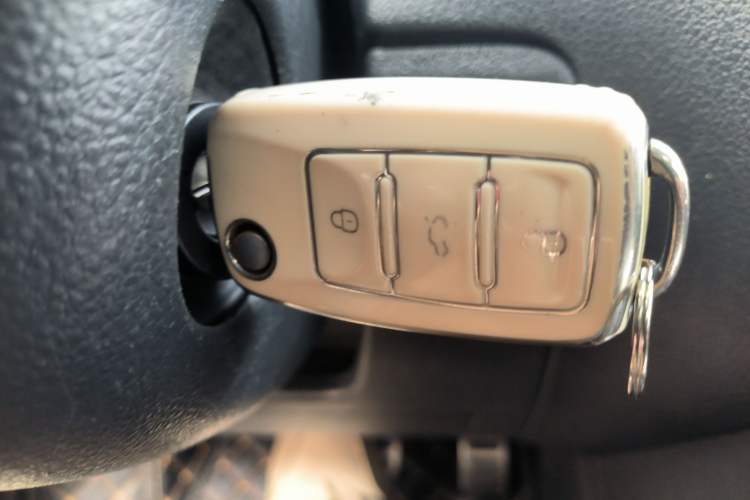 Used Volkswagen Polo 2014 1.6L Cross Polo Automatic
