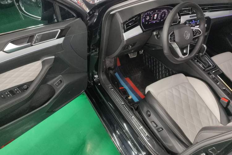 Used Volkswagen Magotan 2023 2 Million Units Commemorative Edition 330TSI DSG Luxury Version