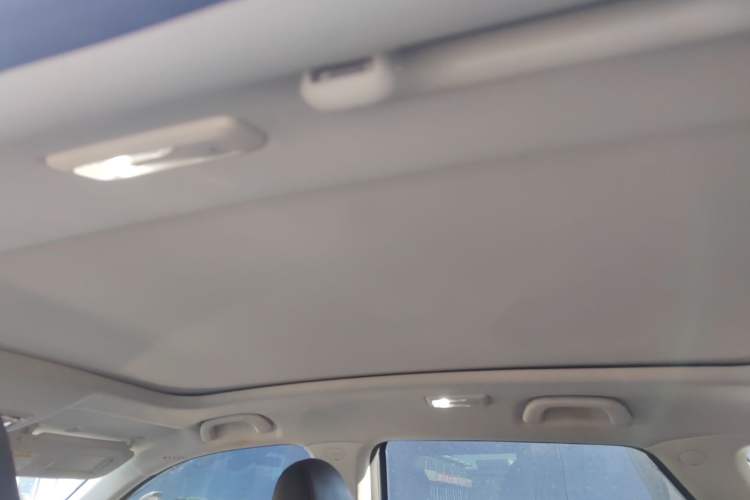 Used Oshan Z6 2022 Blue Whale 1.5T DCT Smart Navigation Model