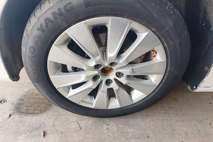 Used Volkswagen Lavida 2013 Restyled Classic 1.6L Automatic Comfort Edition