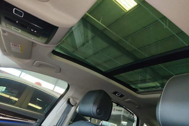 Used Volkswagen Passat 2023 Facelift 330TSI Luxury Edition
