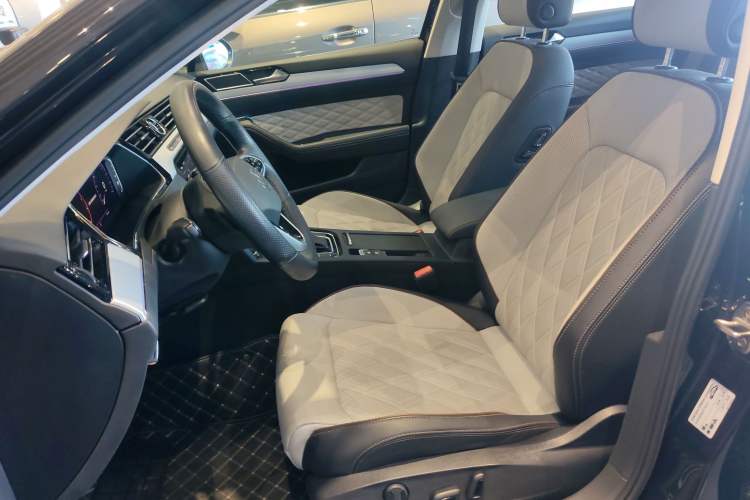 Used Volkswagen Magotan 2023 2 Million Units Commemorative Edition 330TSI DSG Luxury Version
