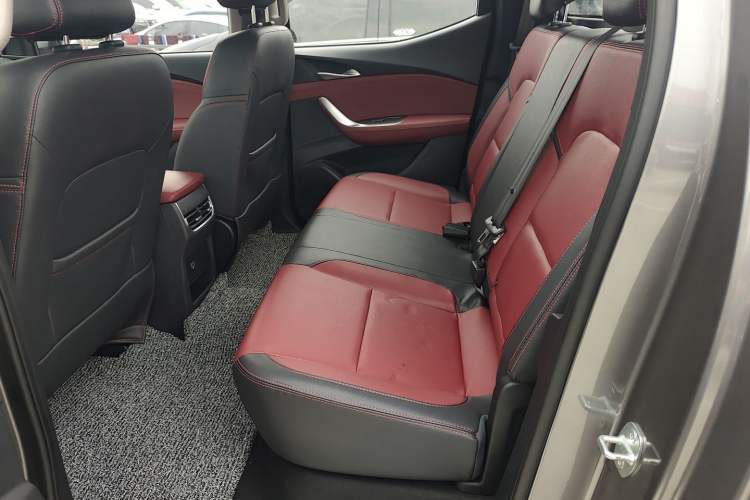 Used SAIC MAXUS Xingji 2023 Starry R 2.0T Automatic Diesel 4x4 Luxury Edition Long-Box Model
