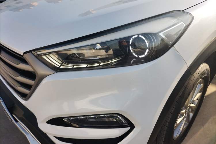 Used Hyundai Tucson 2015 1.6T Dual-Clutch Two-Wheel-Drive Smart Model
