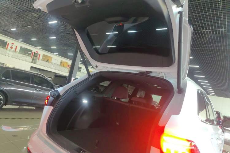 Used Geely Auto Monjaro L 2024 2.0TD High-Power Automatic Two-Wheel Drive Yunqi Version