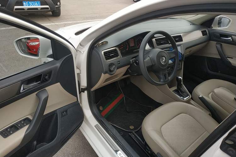 Used Volkswagen Santana 2013 1.6L Automatic Comfort Edition