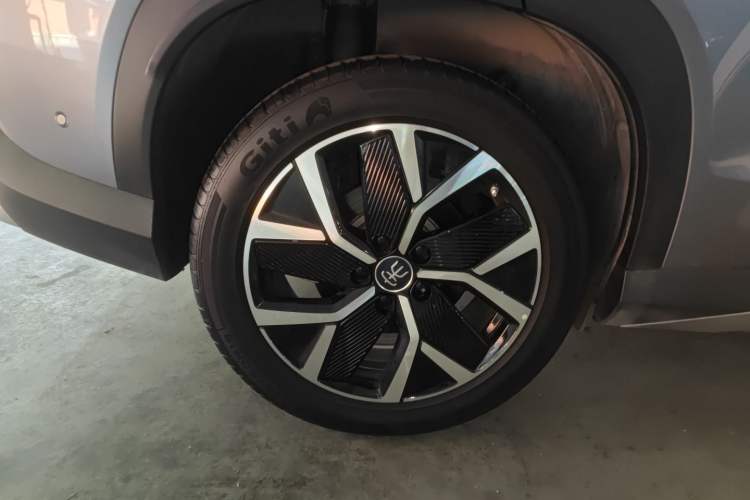 Used BYD Song L DM-i 2025 Intelligent Driving Version 160 km Excellence Edition
