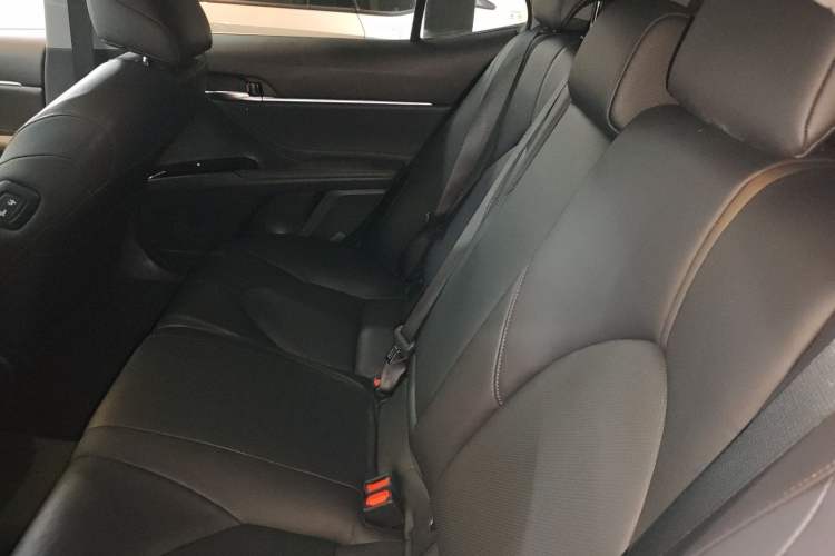 Used Toyota Camry 2018 2.0G Luxury Edition