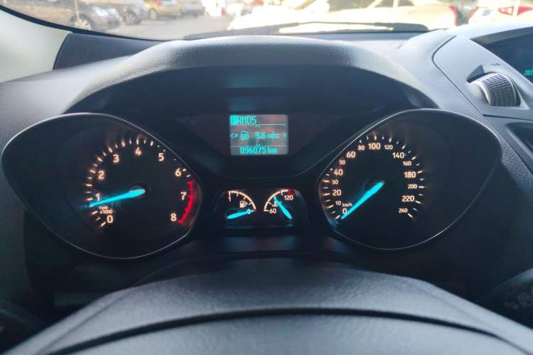 Used Ford Kuga 2017 EcoBoost 180 Two-Wheel-Drive Elite Trim
