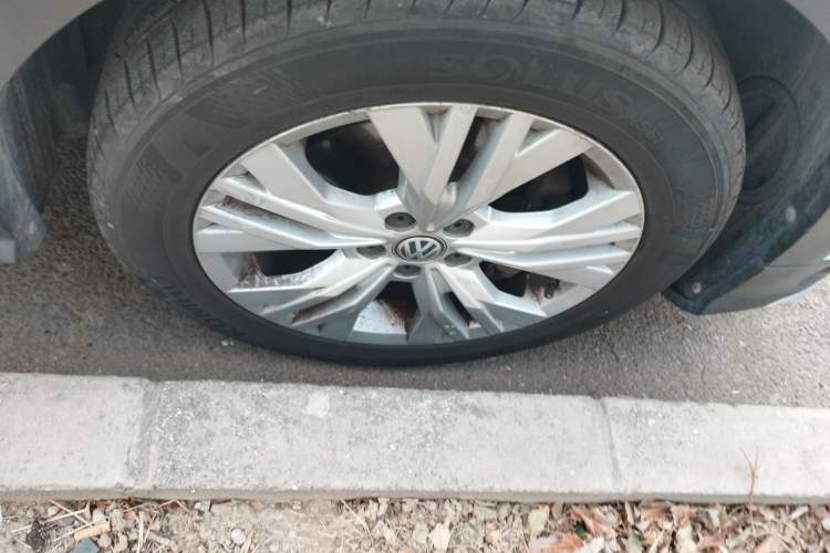 Used Volkswagen C-TREK 2017 230TSI DSG Comfort Version
