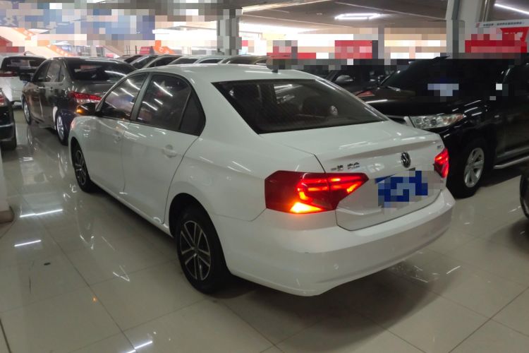 Used Volkswagen Jetta 2017 1.5L Manual Fashion Edition