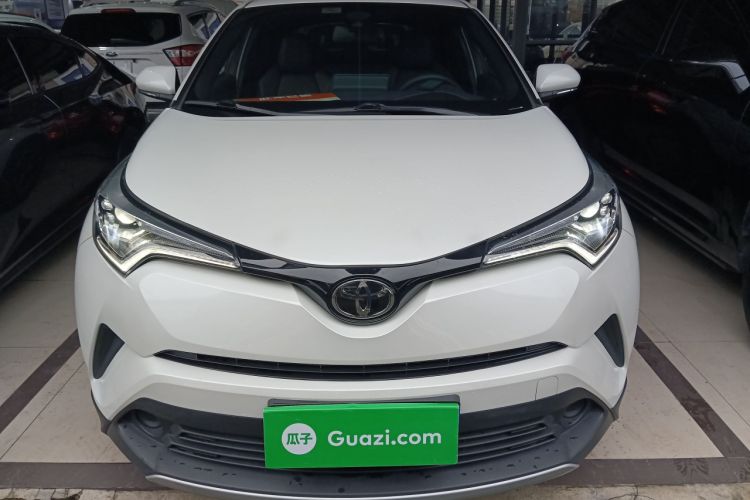 Used Toyota IZOA 2020 2.0L Yichi Version
