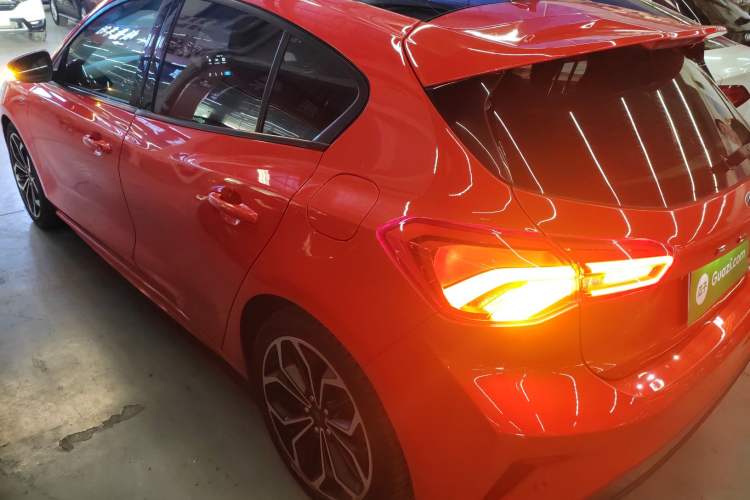 Used Ford Focus 2019 Hatchback EcoBoost 180 Automatic ST Line
